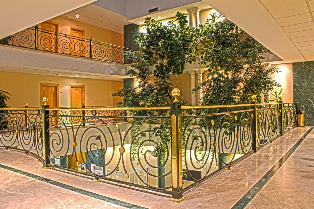 Checkin Madrid Parla Hotel Eksteriør billede